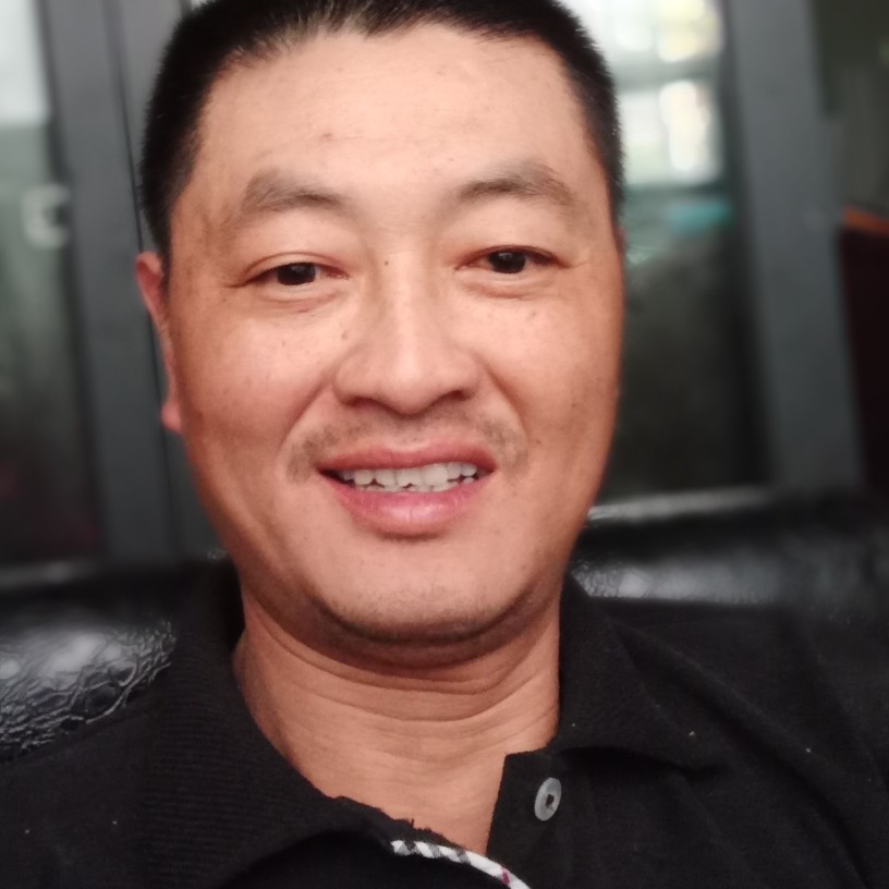 鞋垫回首细腻的照片