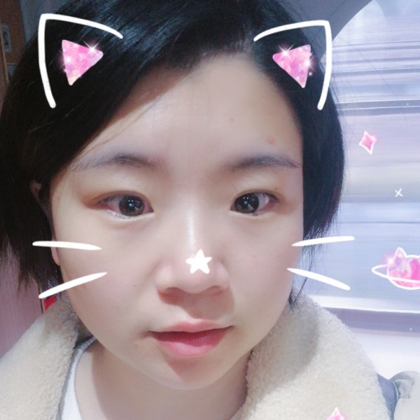 喵酱爱吃鱼的照片