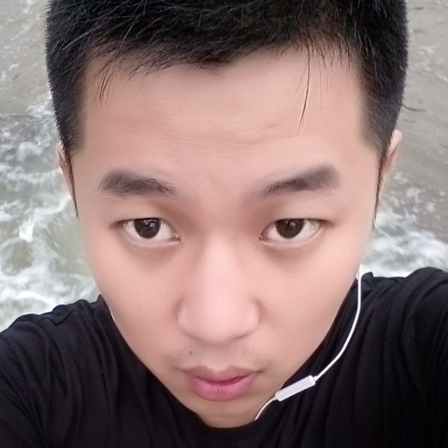 漂亮野狼的照片