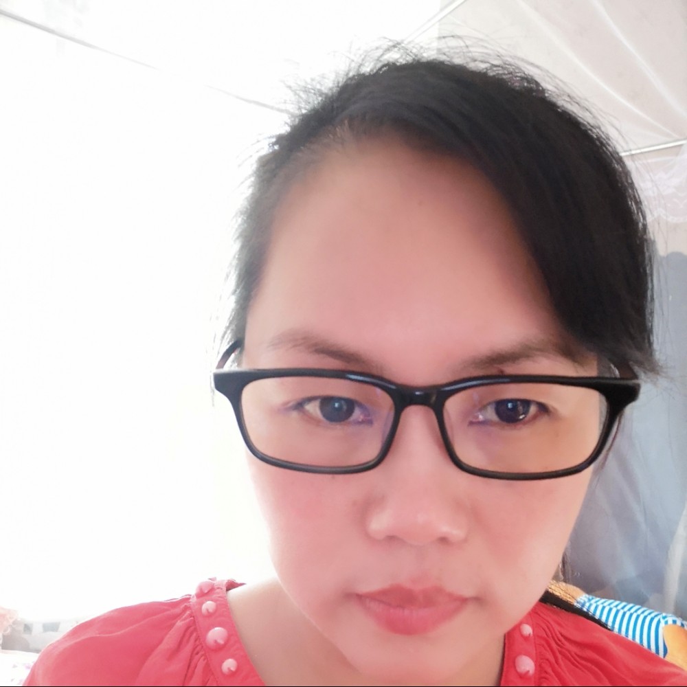 芝麻浅吻彩色的照片