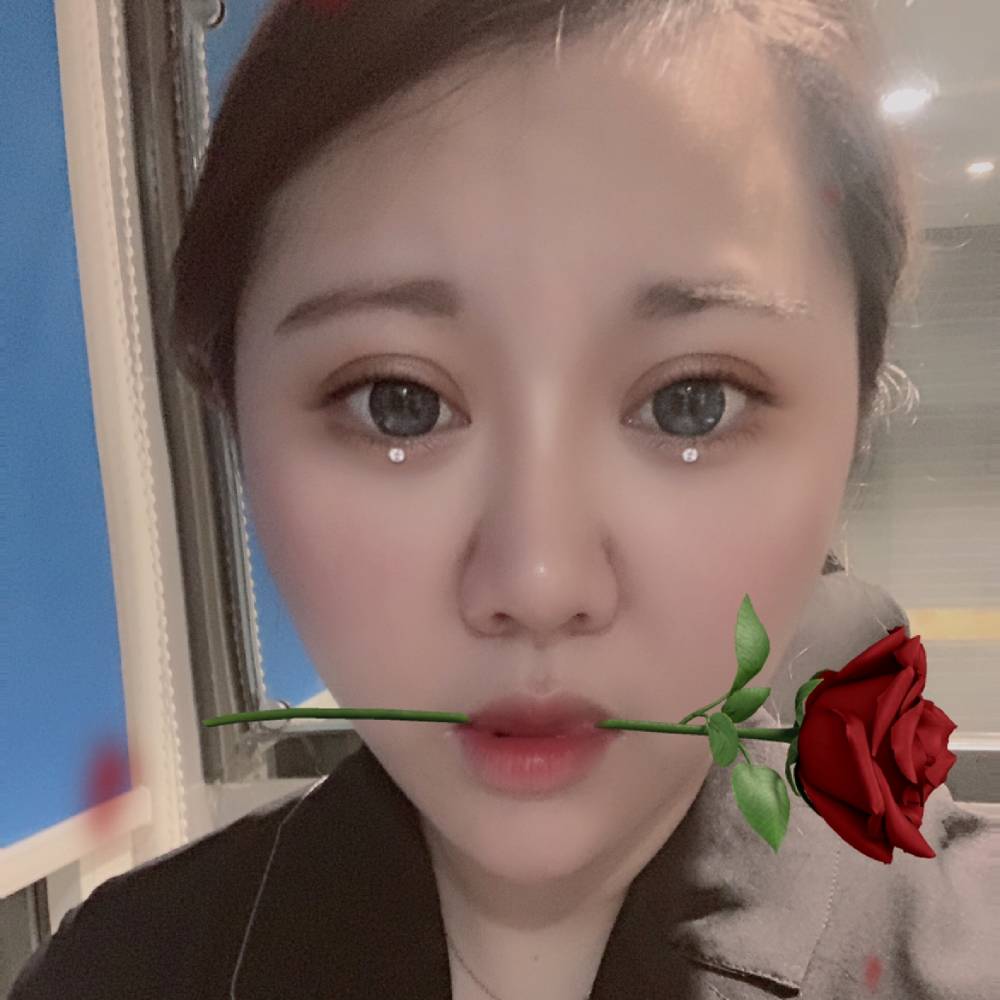 吕小妹的照片