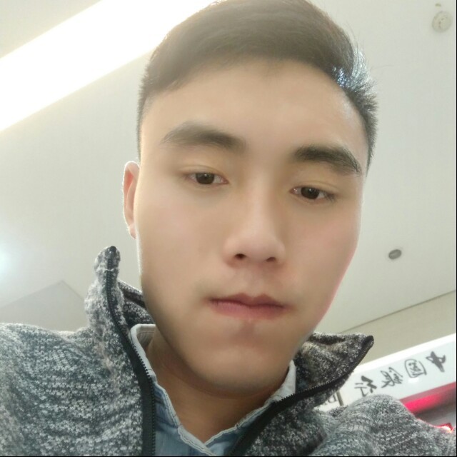 衬衫迎淡然的照片