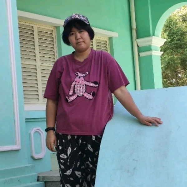 征婚黑殿主的照片