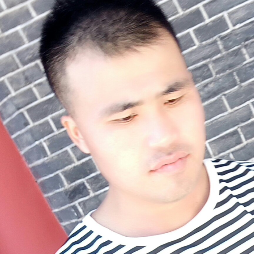 执笔写岁月的照片
