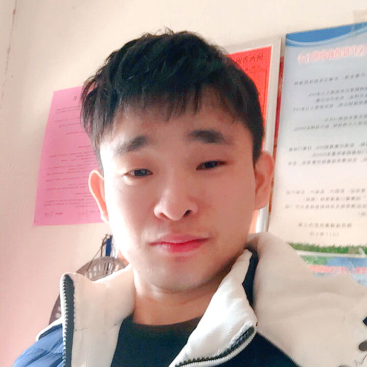 欣喜回眸睫毛的照片