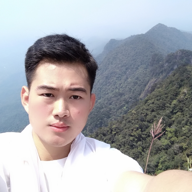 正经的流氓♂的照片