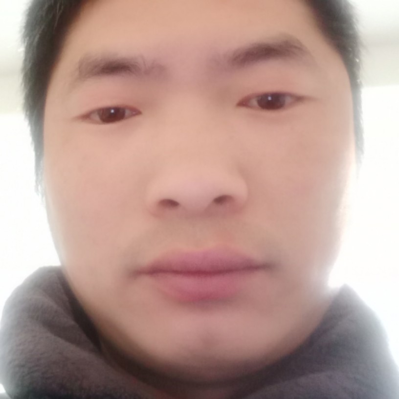 大叔闻冷酷的照片