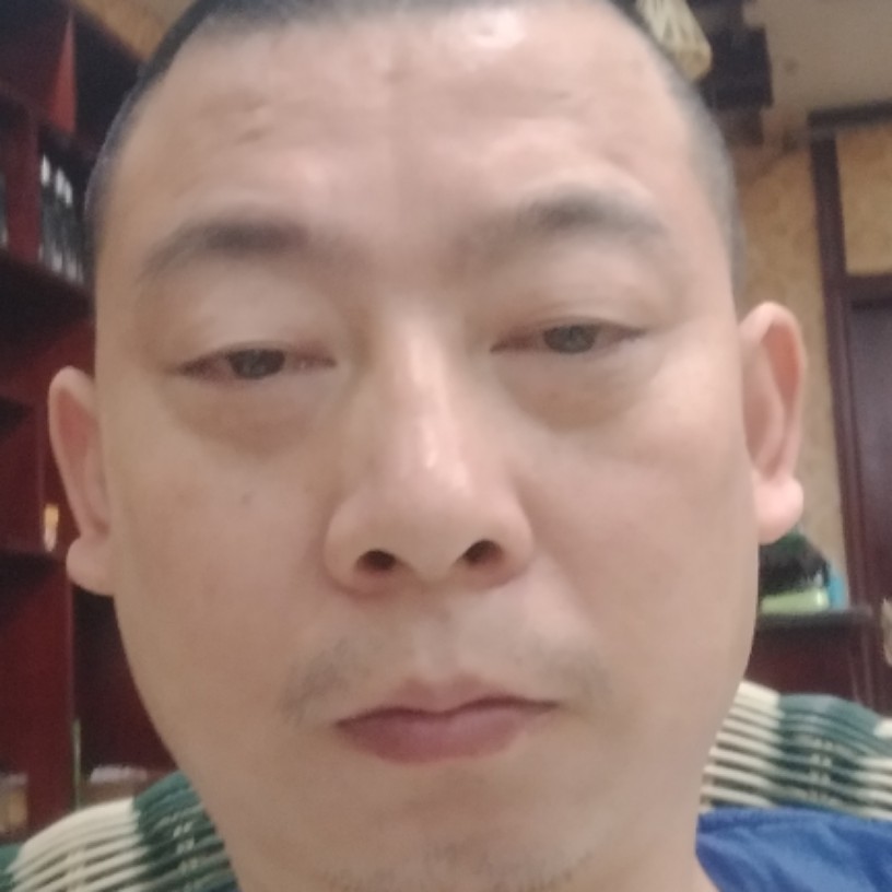 奇力山峰的照片