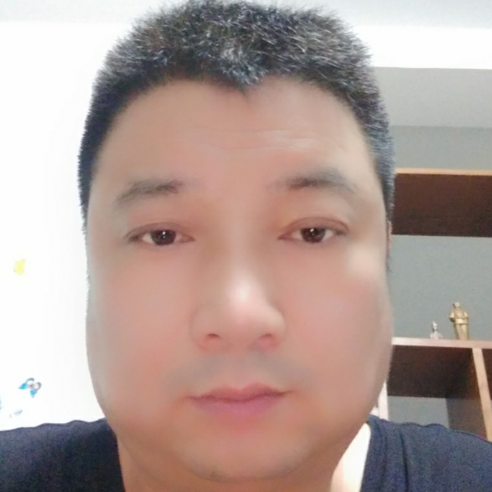 背包蹁跹流年的的照片