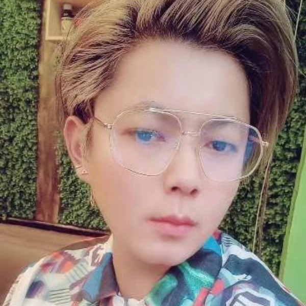 缓慢泪了陌殇的照片