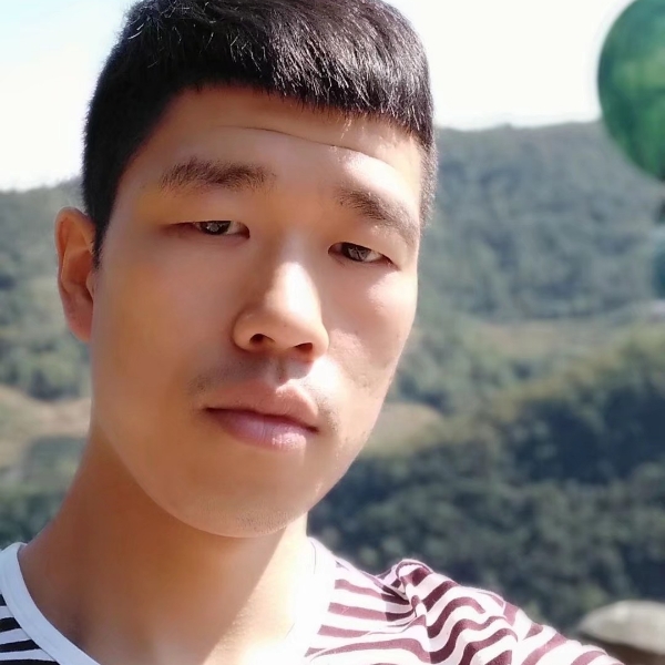 试着开心的照片