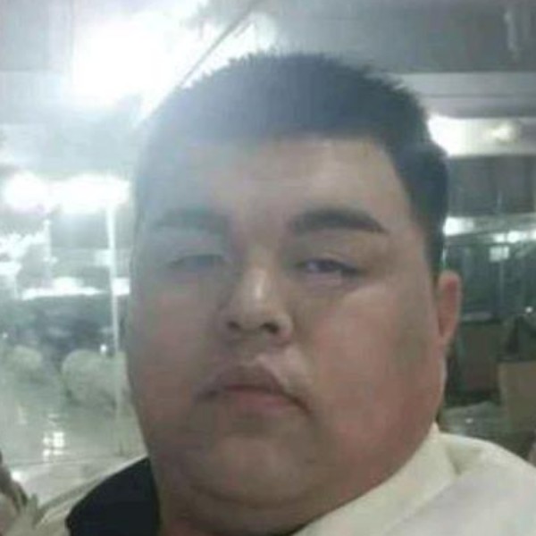 淡定邂逅店员的照片