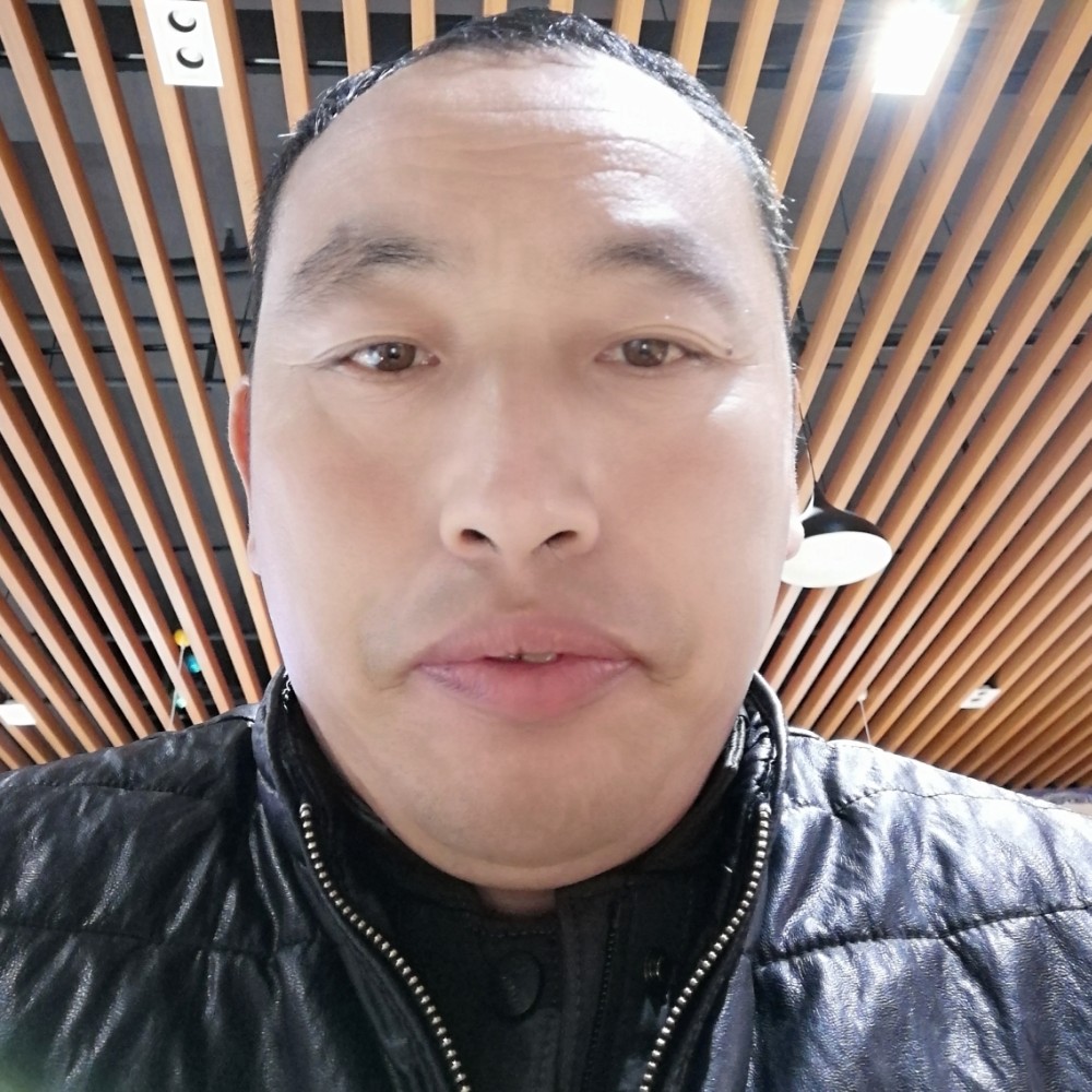 戒指光亮的照片