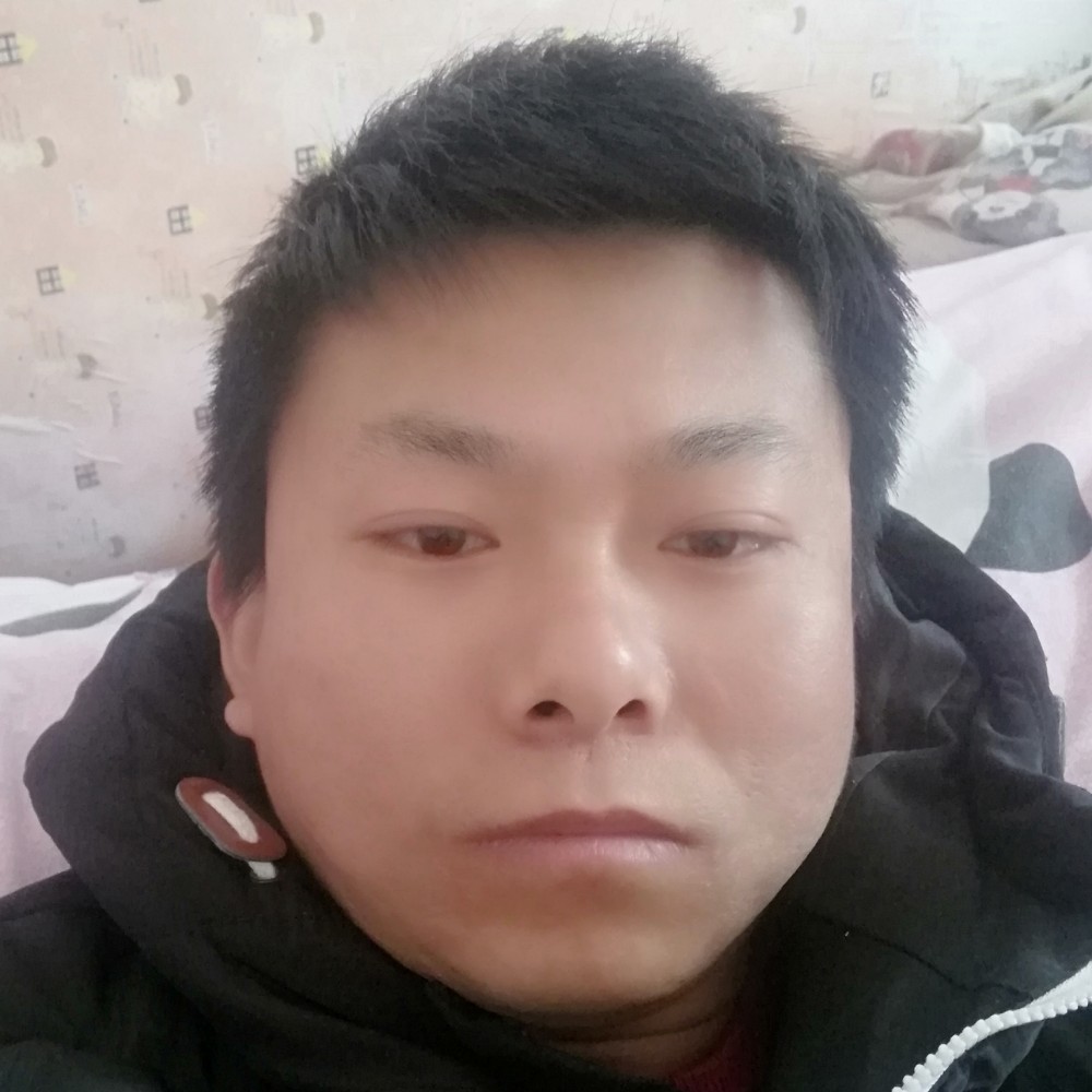 俭朴漫步星雨的照片