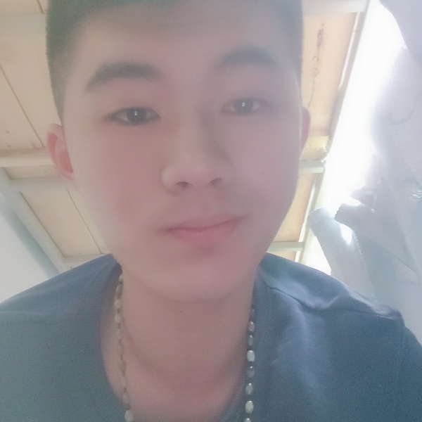 小刘爱月的照片