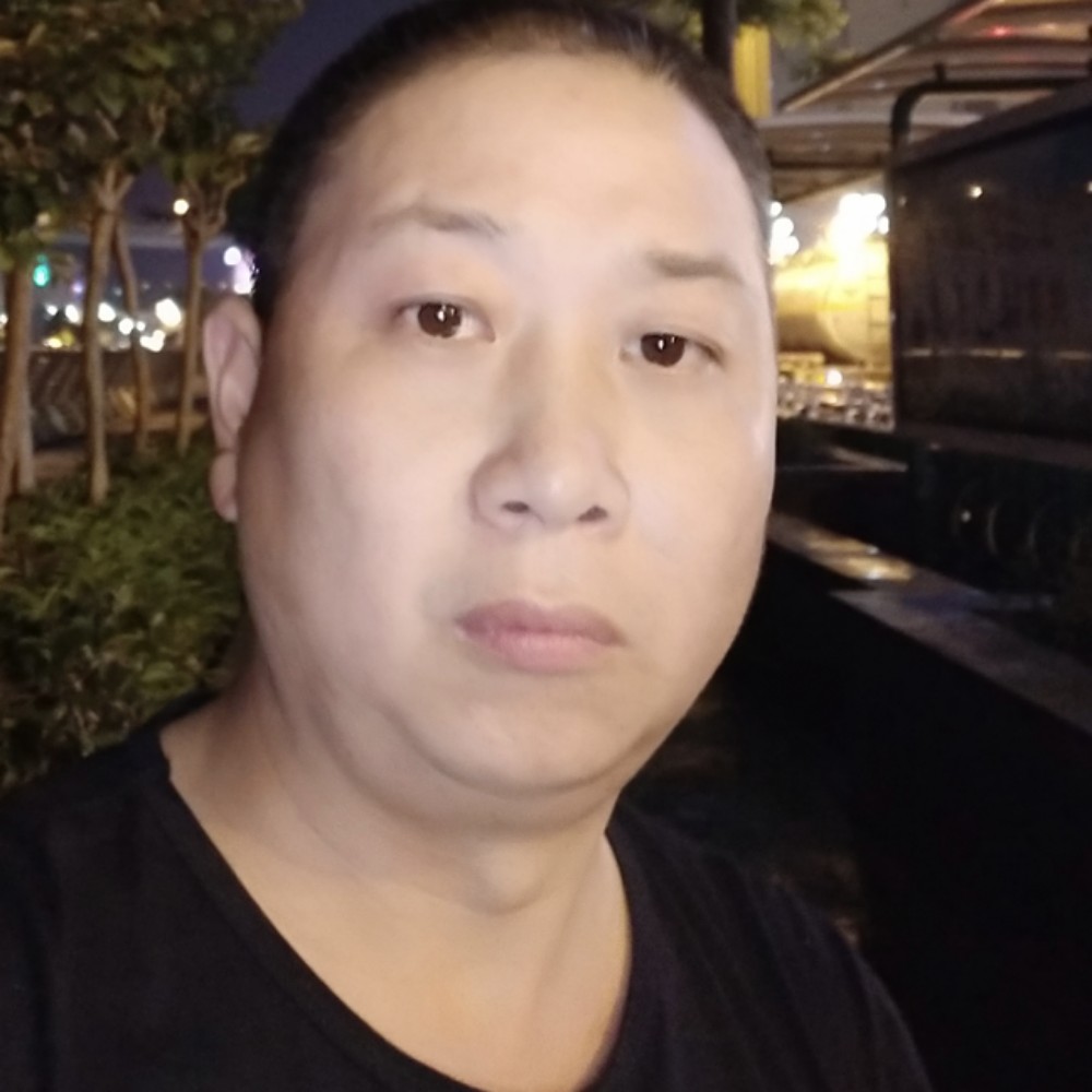 纯真迎小土豆的照片
