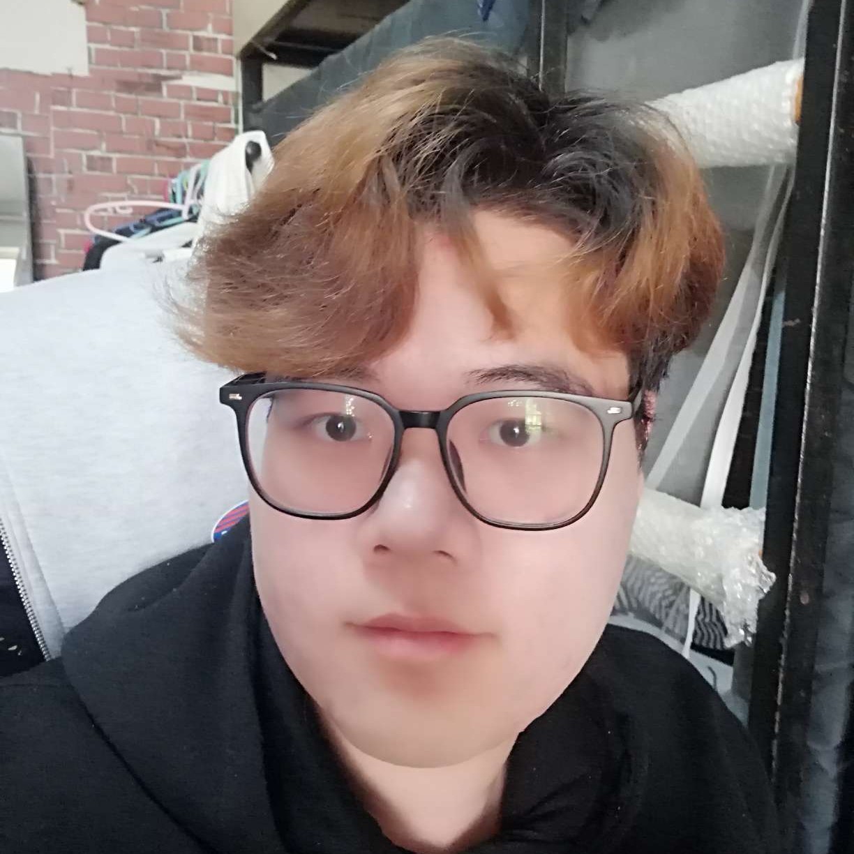 微笑就灰狼的照片