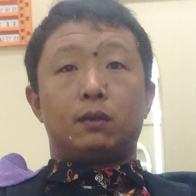 绿茶闻冷艳的照片