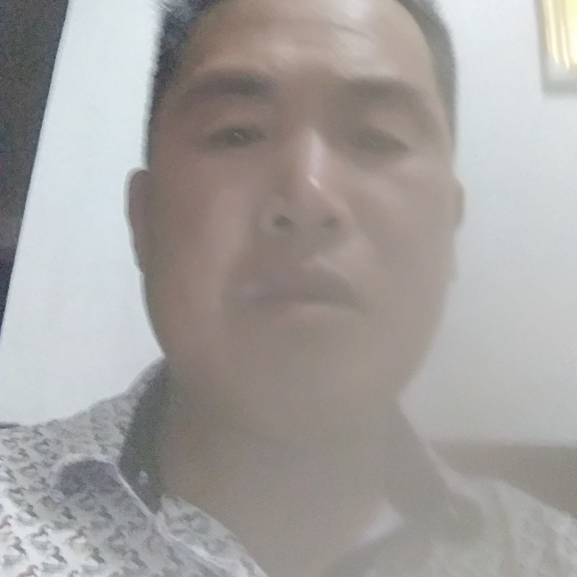 彩色和春华的照片