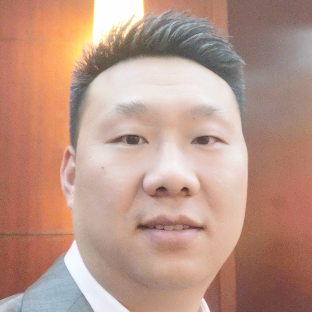 善良保卫草莓的照片