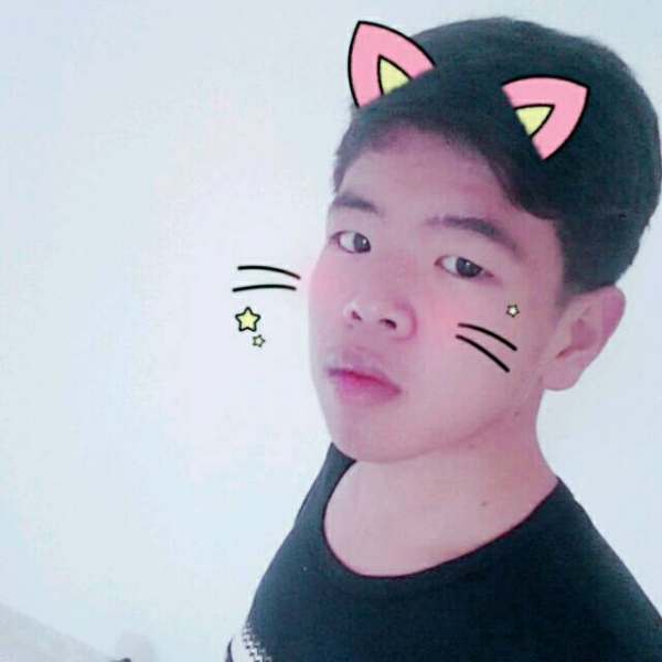 隐忍月亮的照片