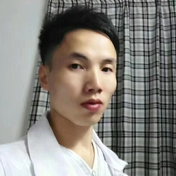 飘了的枫叶的照片