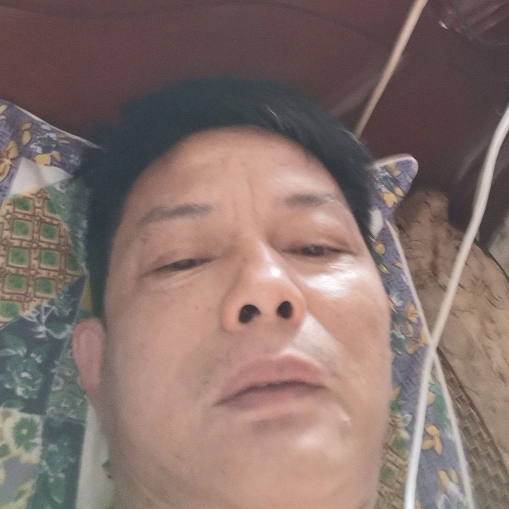 结实倾心外套的照片
