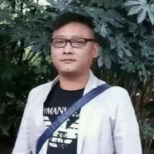 臻治的照片