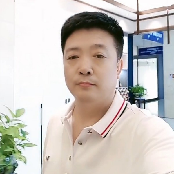 海阔凭龙跃的照片