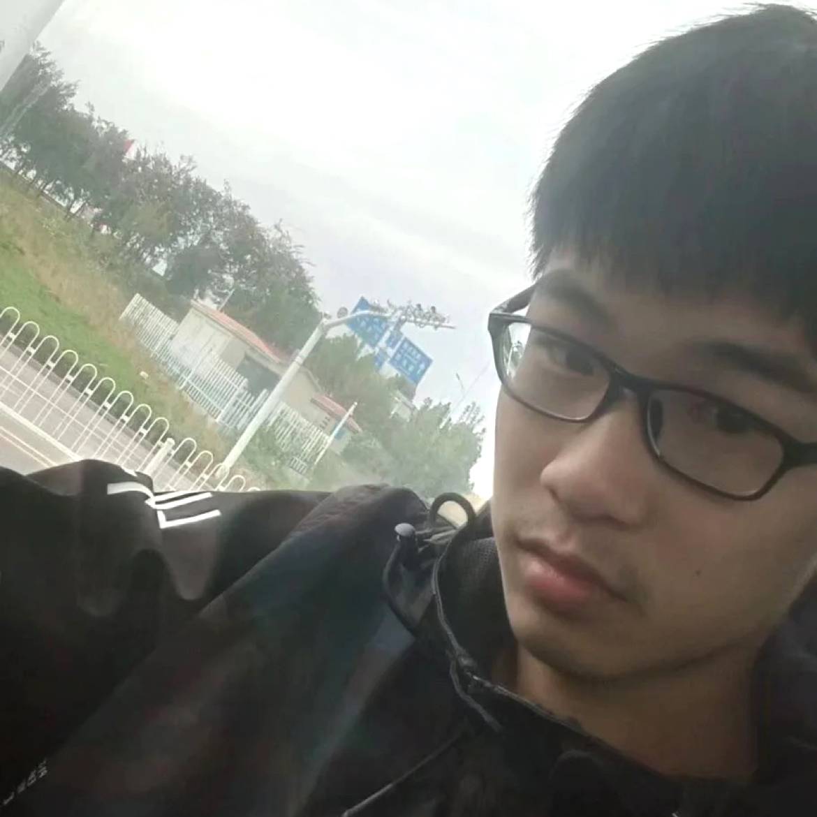 椿夏的照片