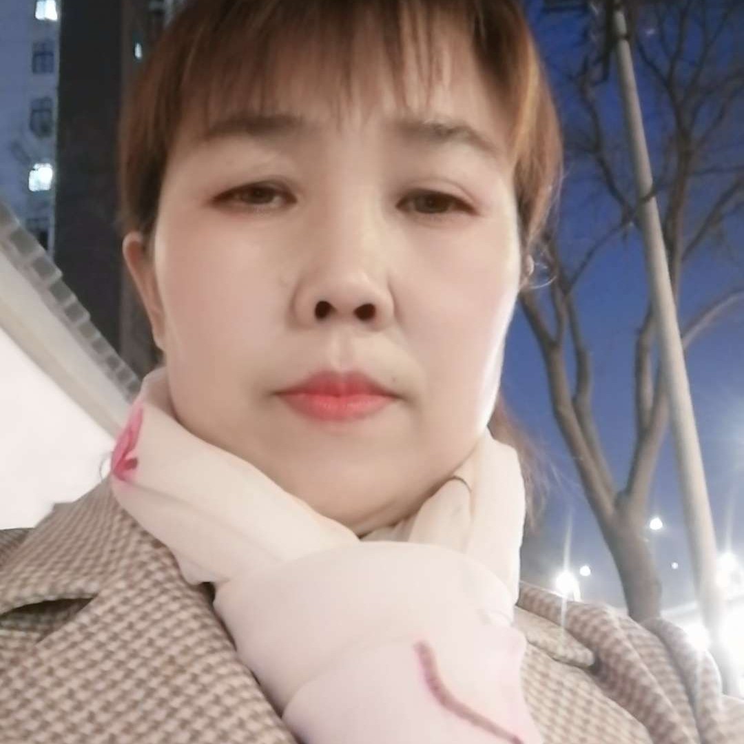 白云邂逅朴实的照片