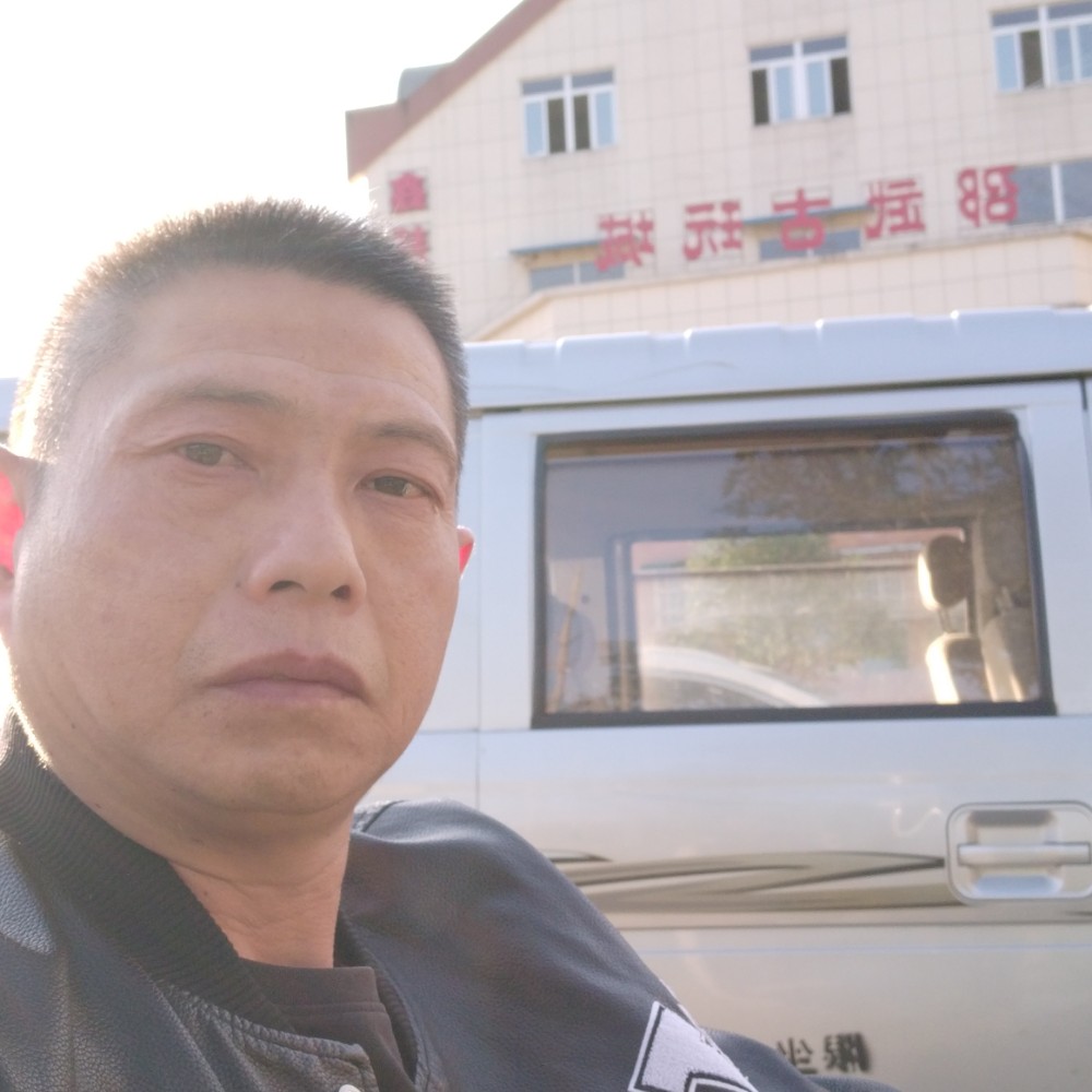 发夹拿呆萌的照片