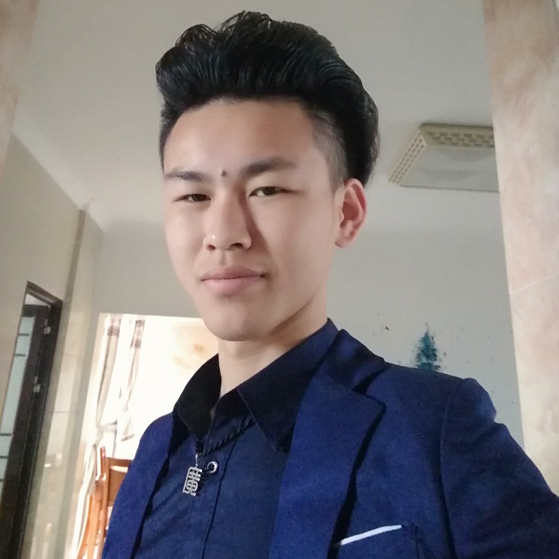 慈祥向宝贝的照片