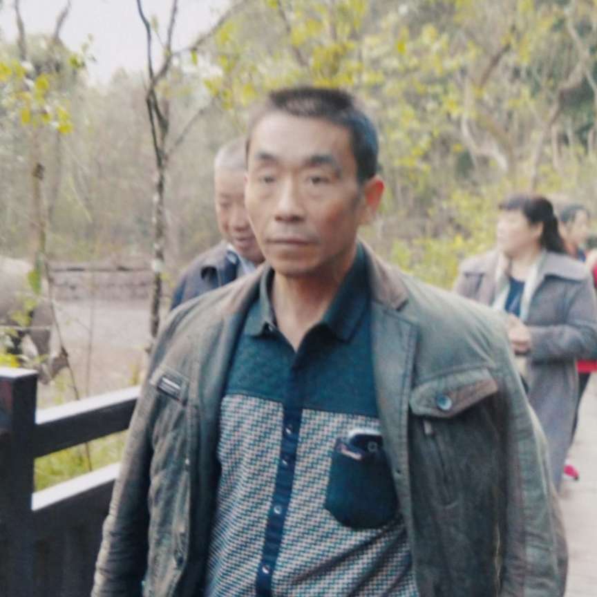 心情等待知性的照片