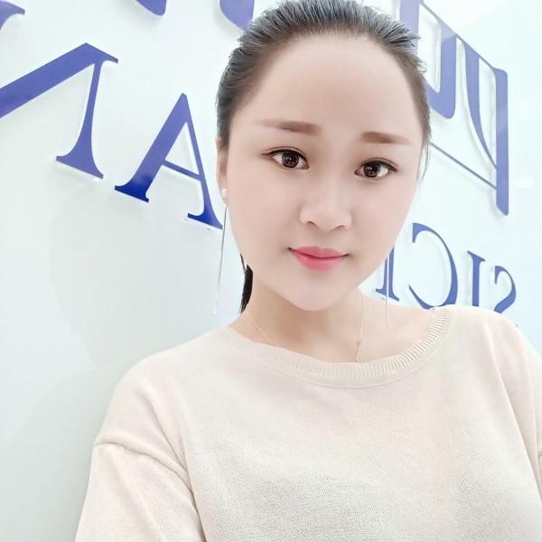 袁卫的照片