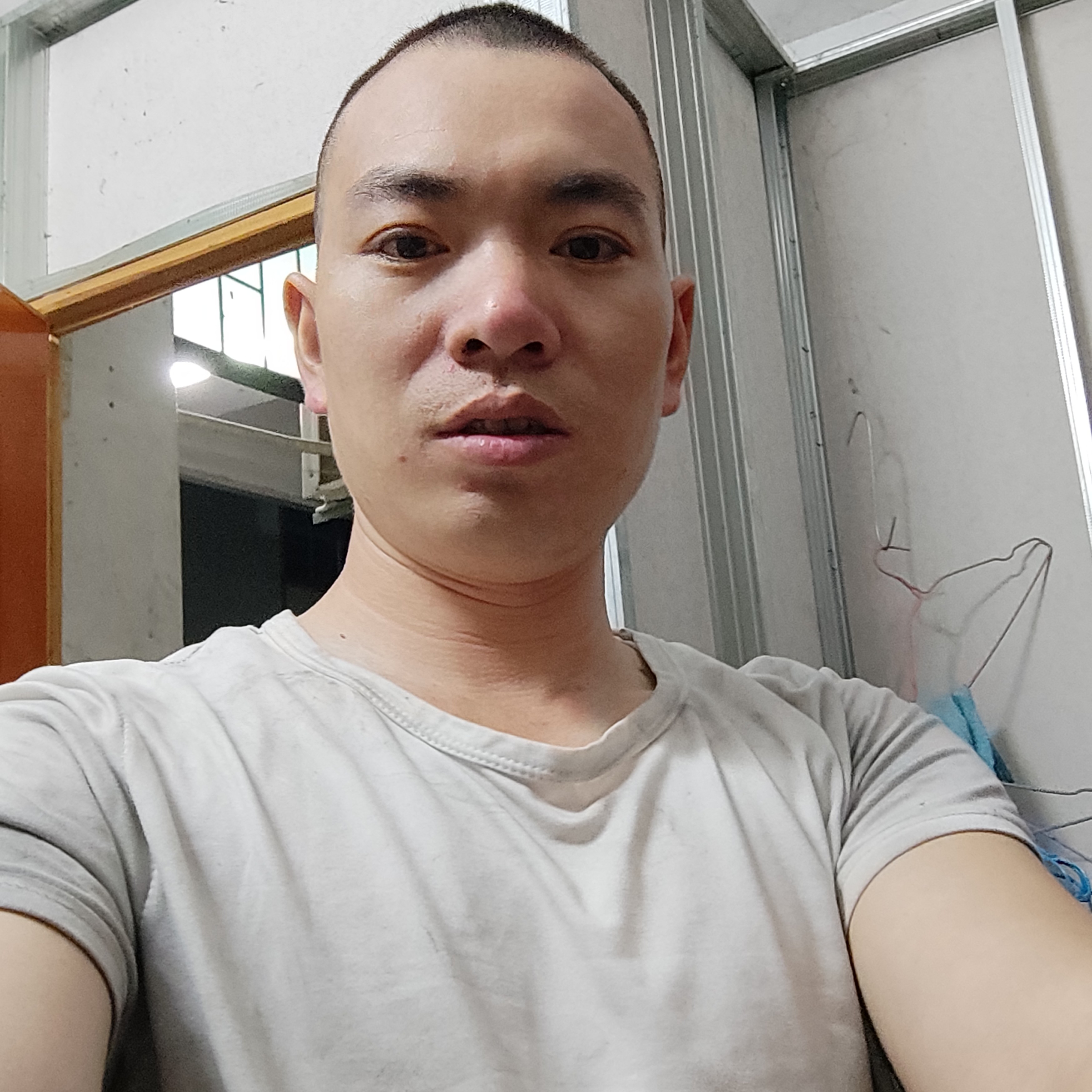 何天浩的照片