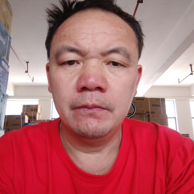 根哥哥的照片