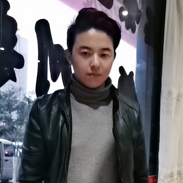 未来的～她的照片