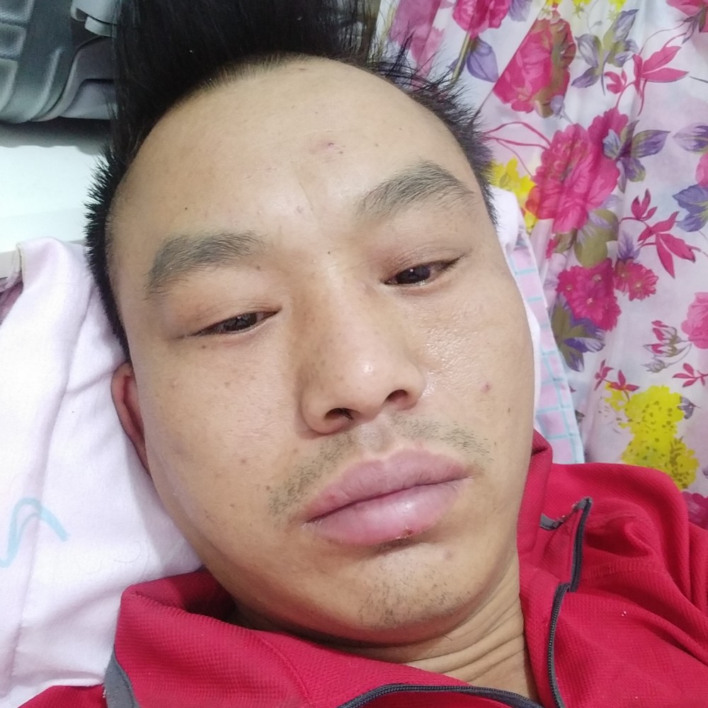 镜子放弃靓丽的照片