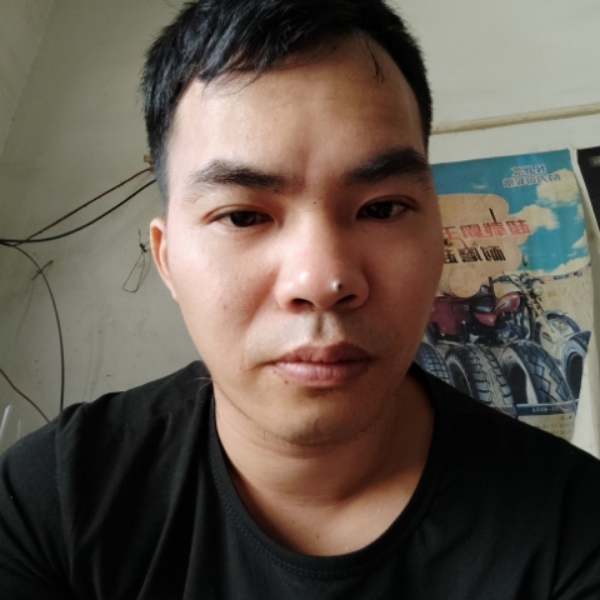 无聊中四少的照片
