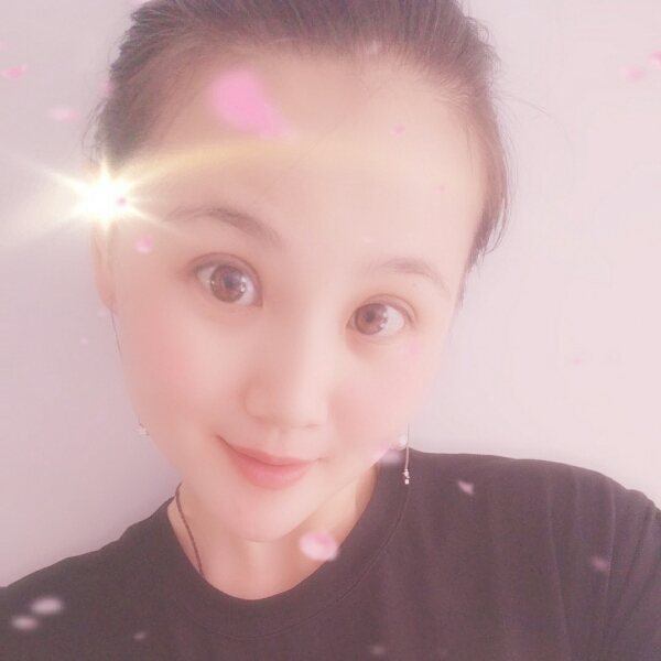 阿伊莎的照片