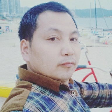 沉静吃醋咖啡的照片