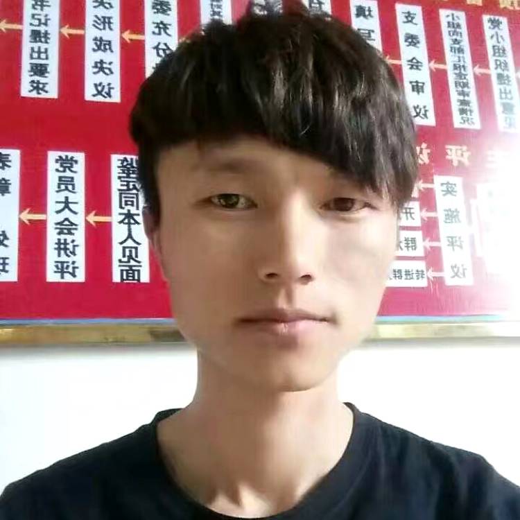 面瘫大叔的照片