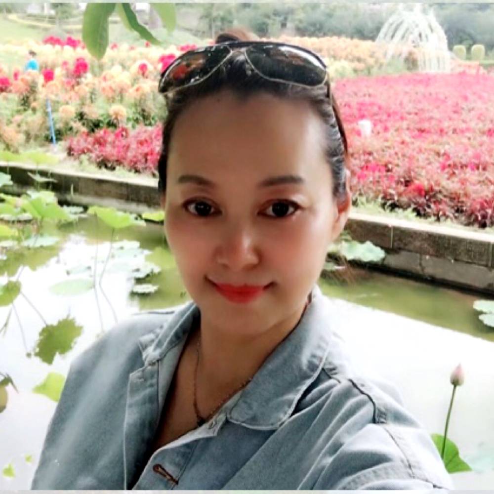 燕妮于飞的照片