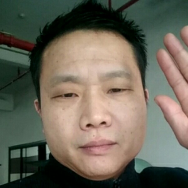 直率爱方盒的照片