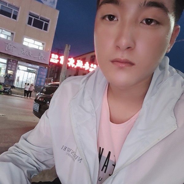 听闻张东阳的照片