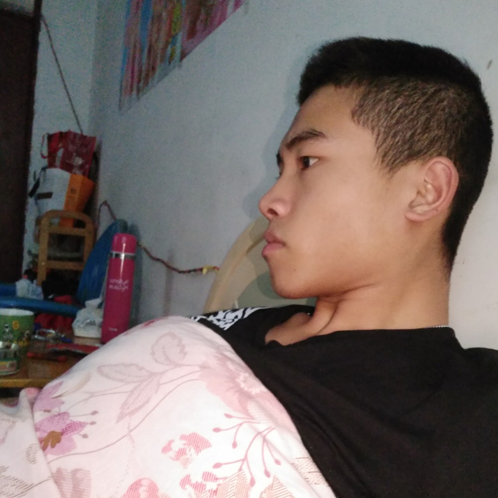 辣条乙的照片
