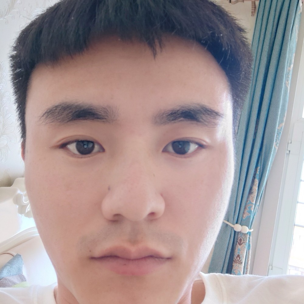 文静迎初雨的照片