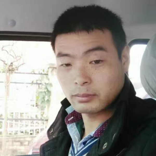 我站在十字路等你的照片