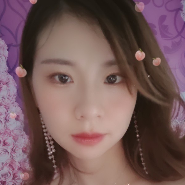 忧虑漫步冷月的照片